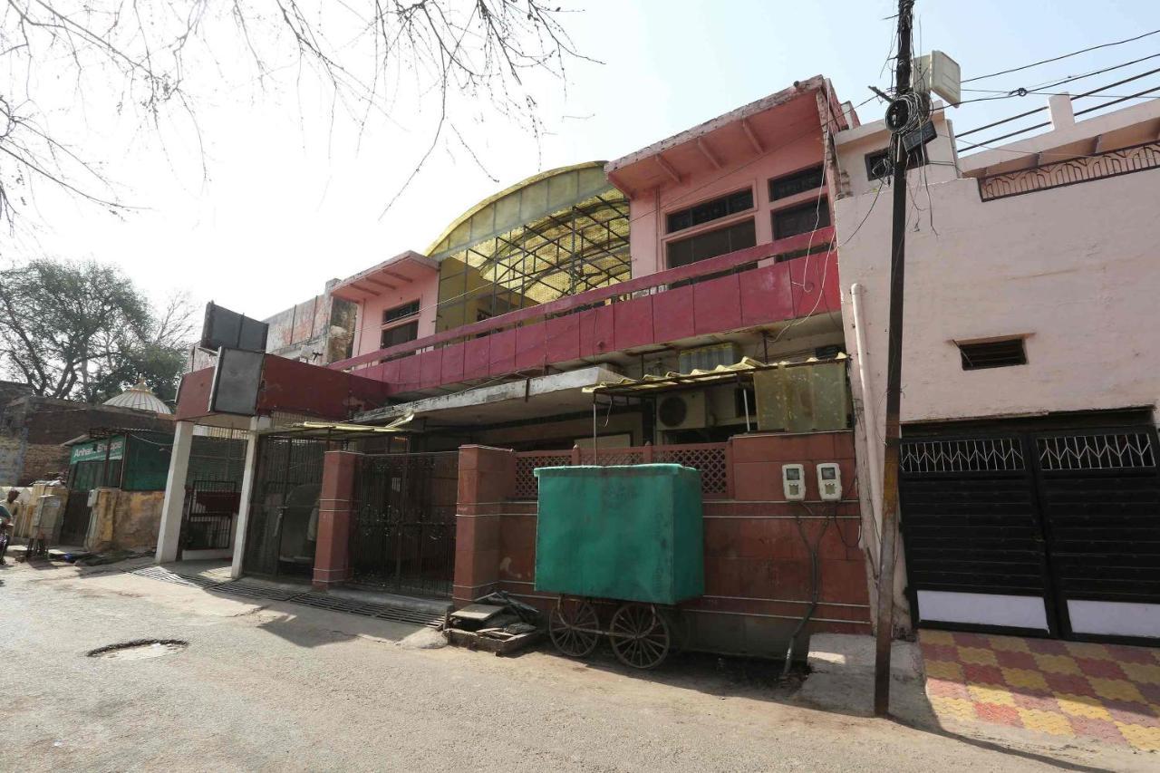 Oyo 63903 Hotel Shree Ram Villa Dwārka Eksteriør bilde