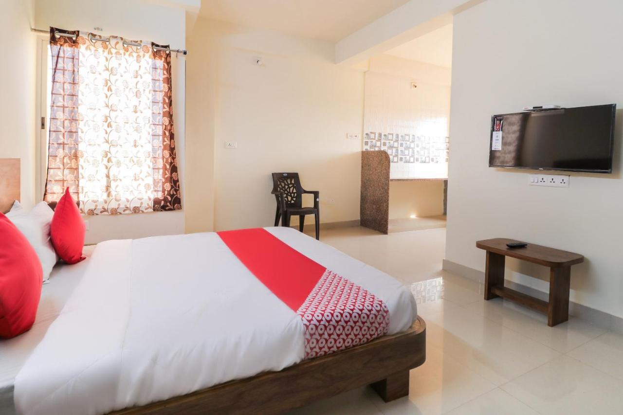 Oyo 63903 Hotel Shree Ram Villa Dwārka Eksteriør bilde